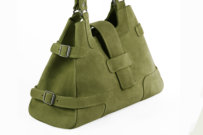 Handcrafted women's luxurious elegant handbag in premium pistachio green leather. Perfect for elevated everyday style.   
                Choose from our luxurious collections of leather and fabric to perfectly match your handbags to your outfits.